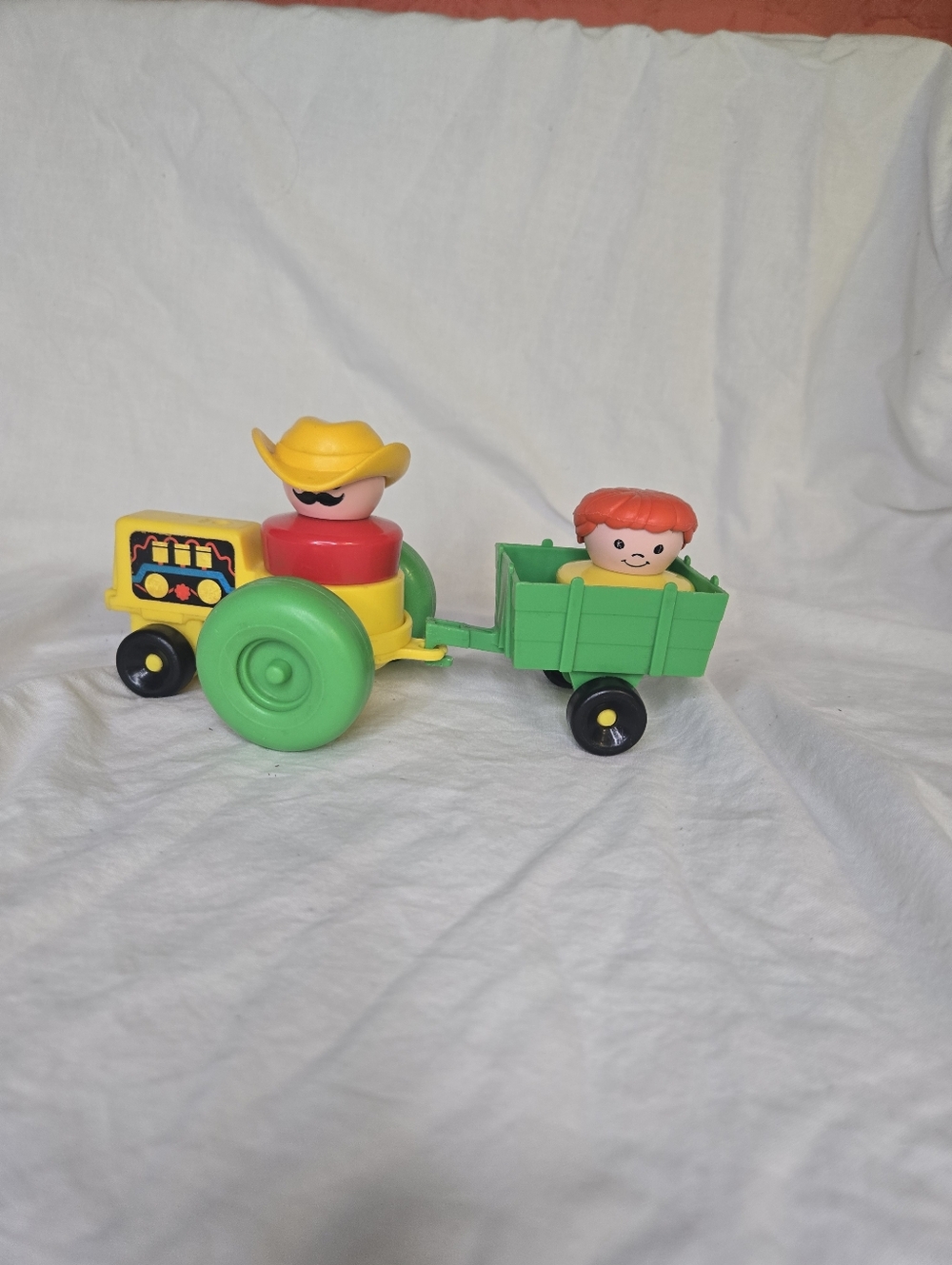 VTG 1990 Fisher Price Little People Farmer Tractor Trailer Woman Man